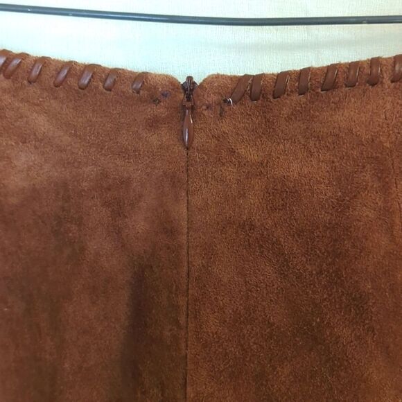 Brown Suede Pants with Whip Stitching Down the Side  Seam Size 6 - Picture 7 of 8